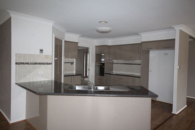 14 Brennan Crescent, Oberon NSW 2787, Oberon - Thumbnail 3