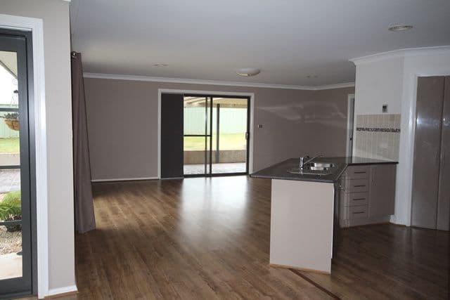 14 Brennan Crescent, Oberon NSW 2787, Oberon - Thumbnail 5