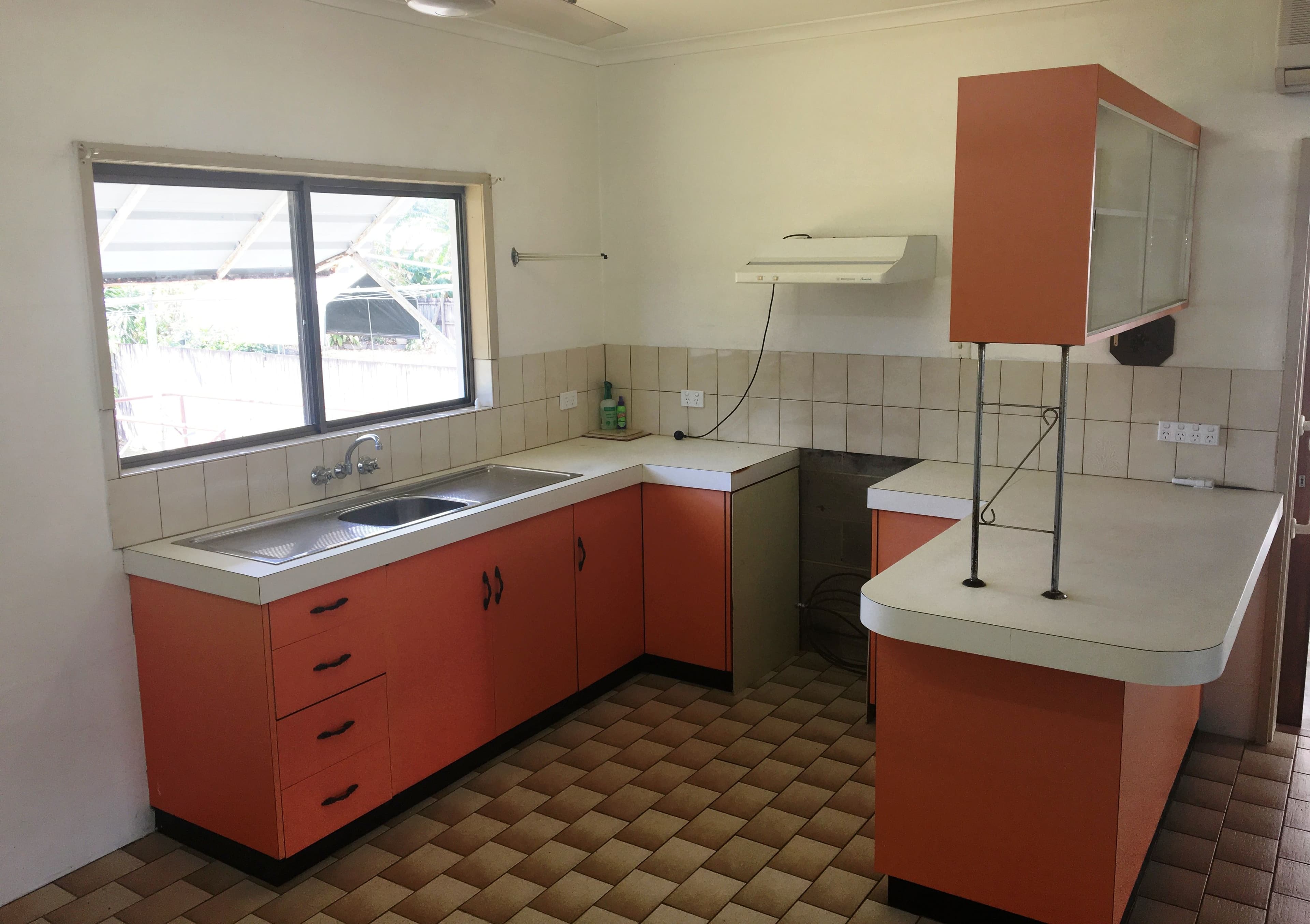 23 Mossman Street, Mossman QLD 4873, Mossman - Thumbnail 2