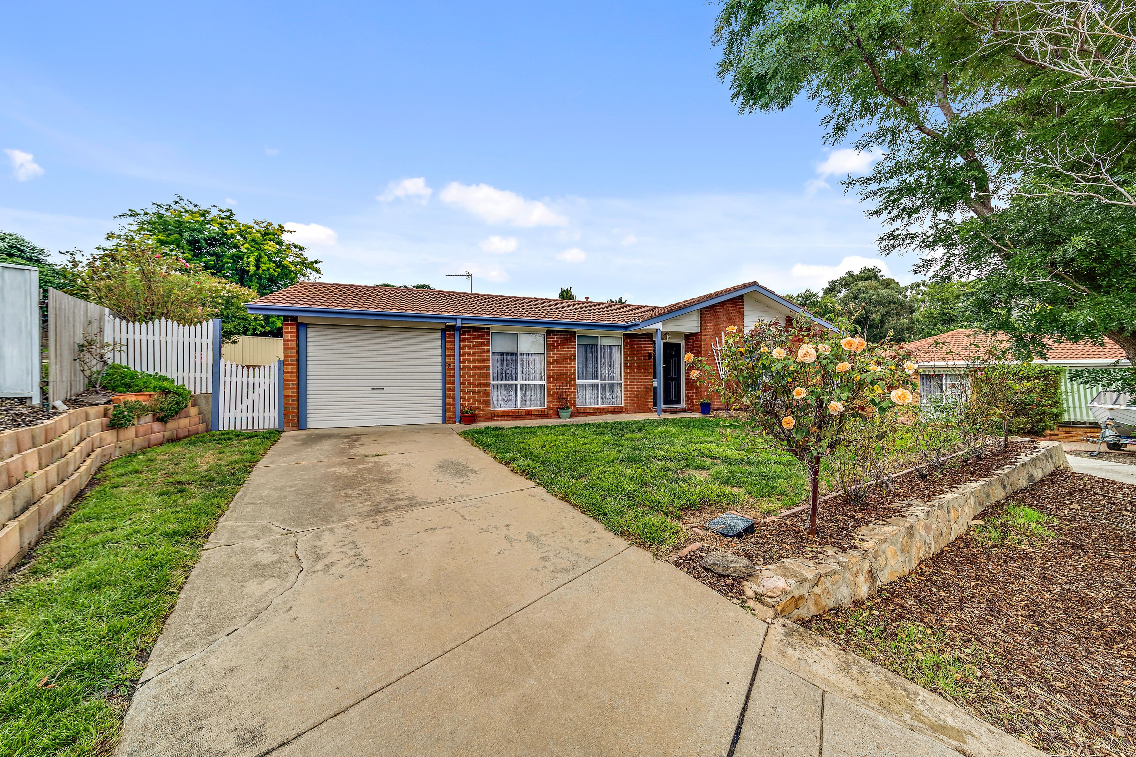 7 Fern Place, Banks ACT 2906, Banks - Thumbnail 2