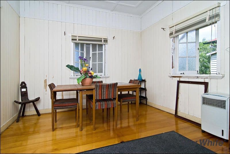 81 Lanham Avenue, GRANGE QLD 4051, Grange - Thumbnail 3