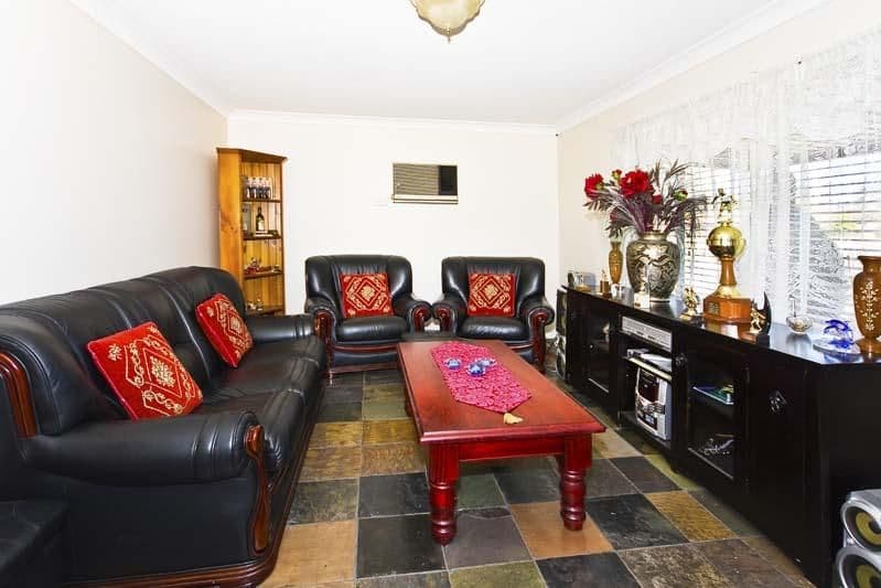 9  Rimfire Close, BOSSLEY PARK NSW 2176, Bossley Park - Thumbnail 2