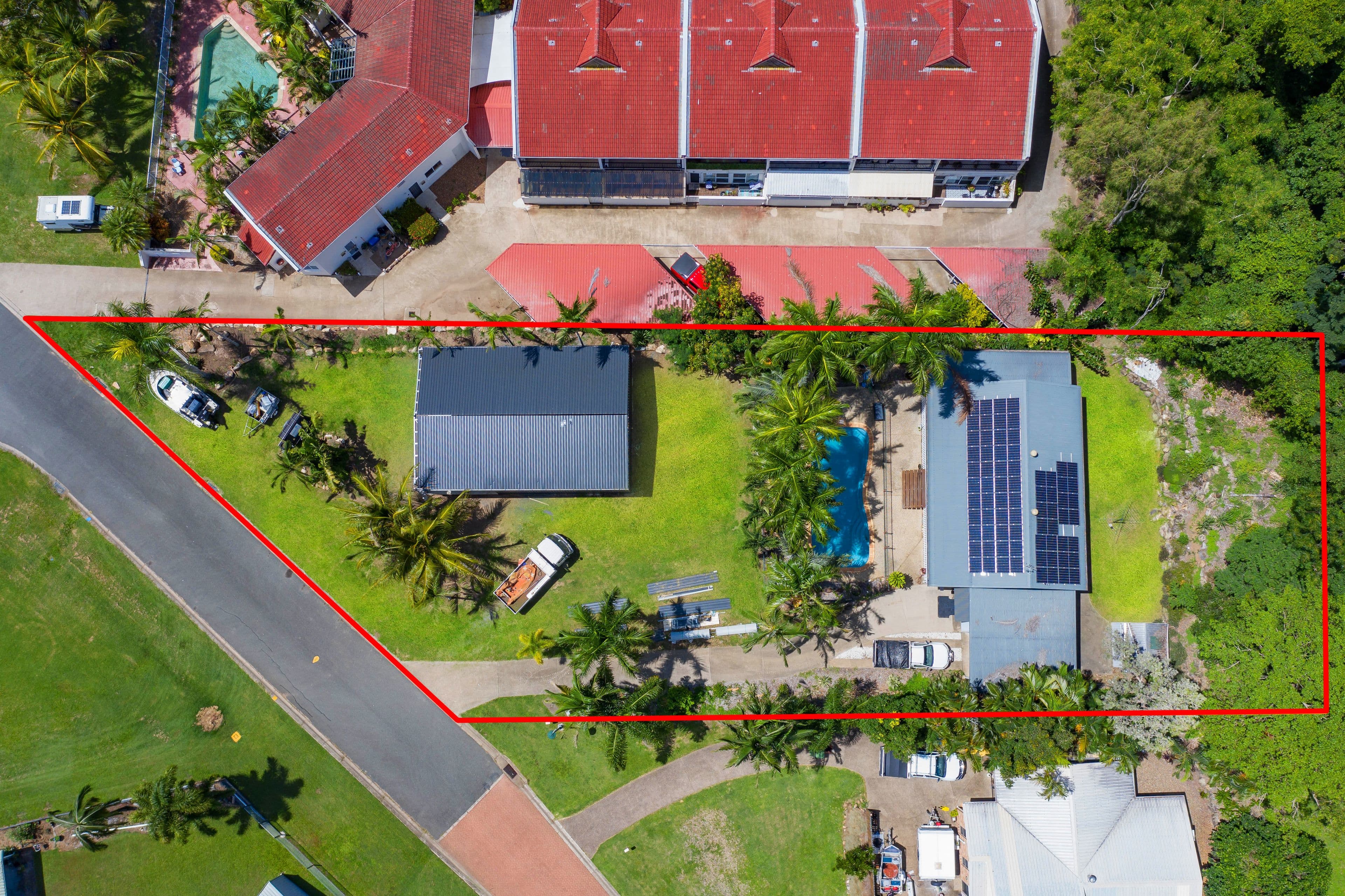 1 Sandpiper Crescent, Jubilee Pocket QLD 4802, Jubilee Pocket - Thumbnail 2