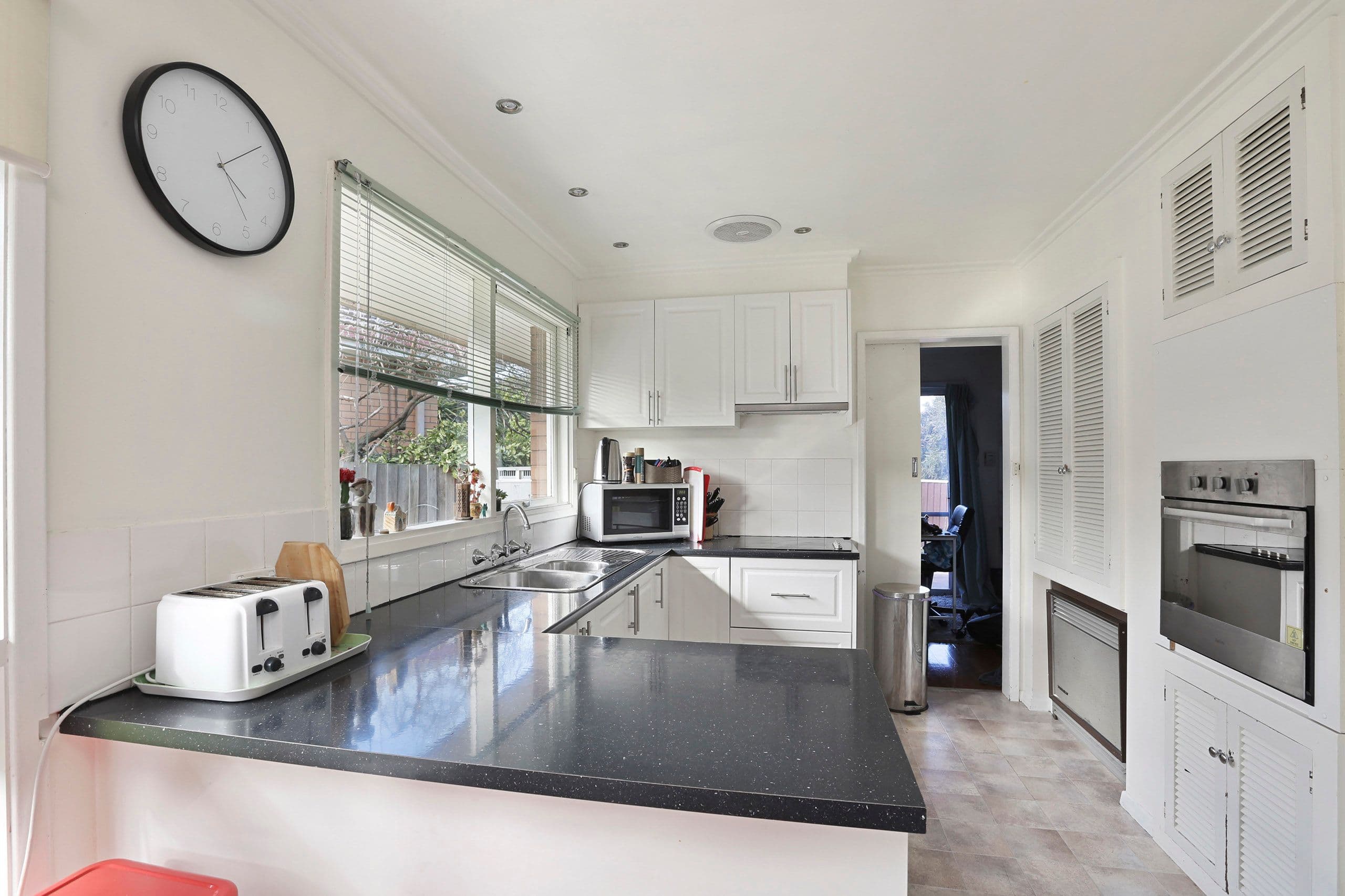 24 Fairfield Avenue, Belmont VIC 3216, Belmont - Thumbnail 2