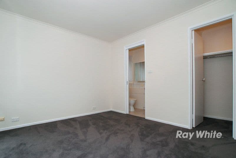 6 Broome Crescent, CRANBOURNE NORTH VIC 3977, Cranbourne North - Thumbnail 8