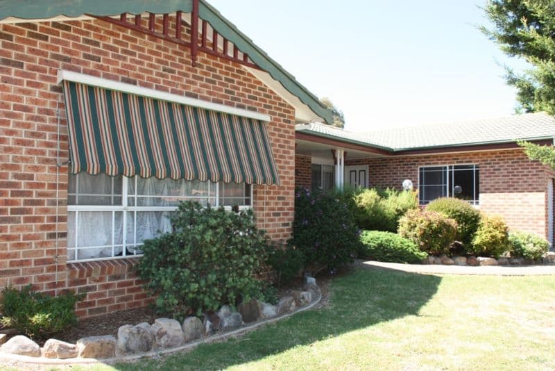 50 Pineview Circuit, YOUNG NSW 2594, Young - Thumbnail 2