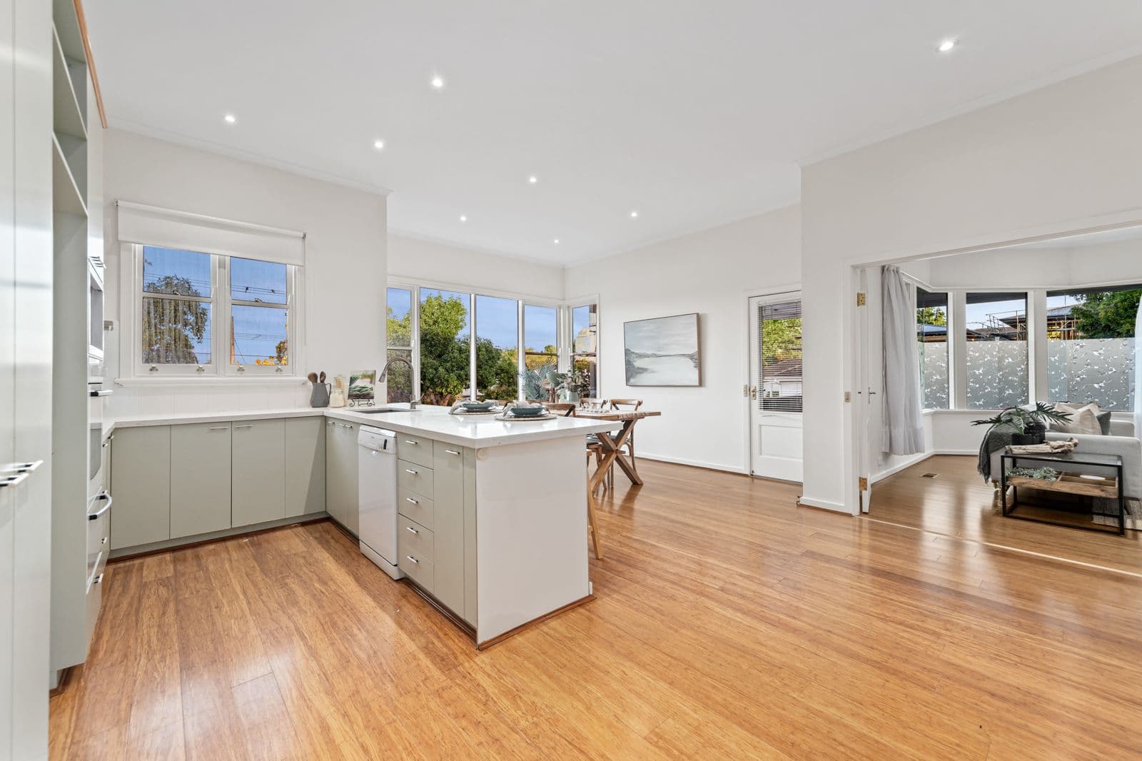 34 Hill Street, Box Hill South VIC 3128, Box Hill South - Thumbnail 5