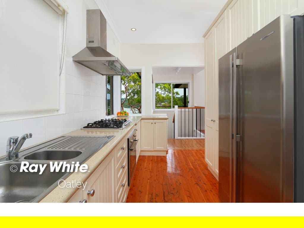 72 Lansdowne Parade, OATLEY NSW 2223, Oatley - Thumbnail 7