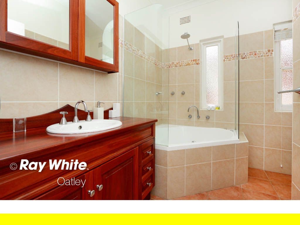72 Lansdowne Parade, OATLEY NSW 2223, Oatley - Thumbnail 8