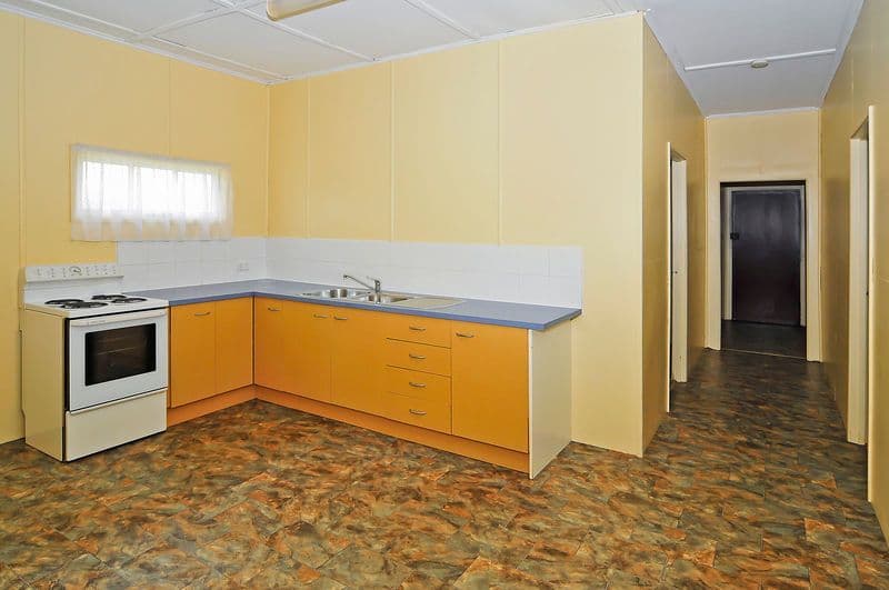 39  Law Street, REDBANK QLD 4301, Redbank - Thumbnail 8