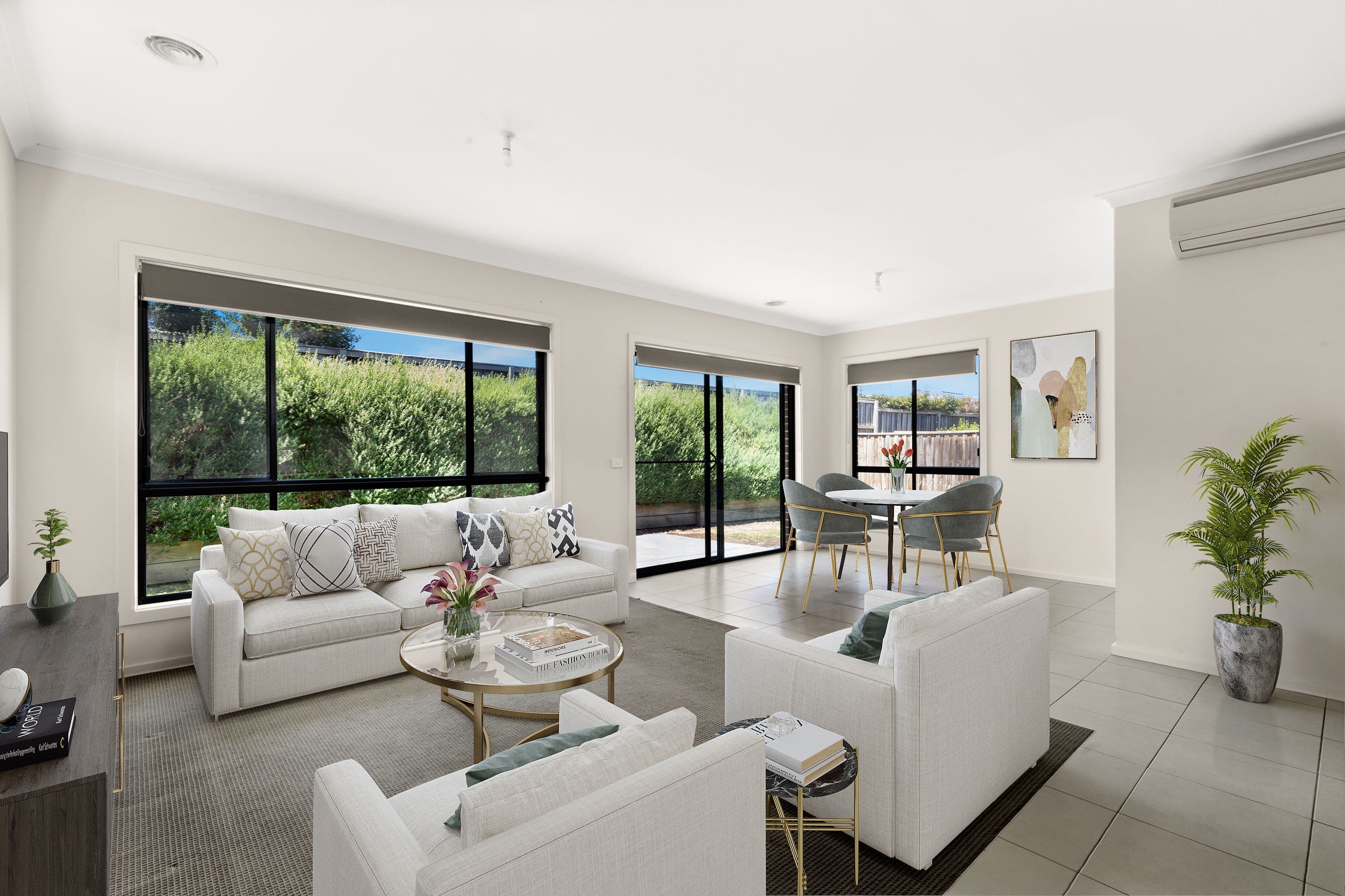4 McGarvie Crescent, Pakenham VIC 3810, Pakenham - Thumbnail 2