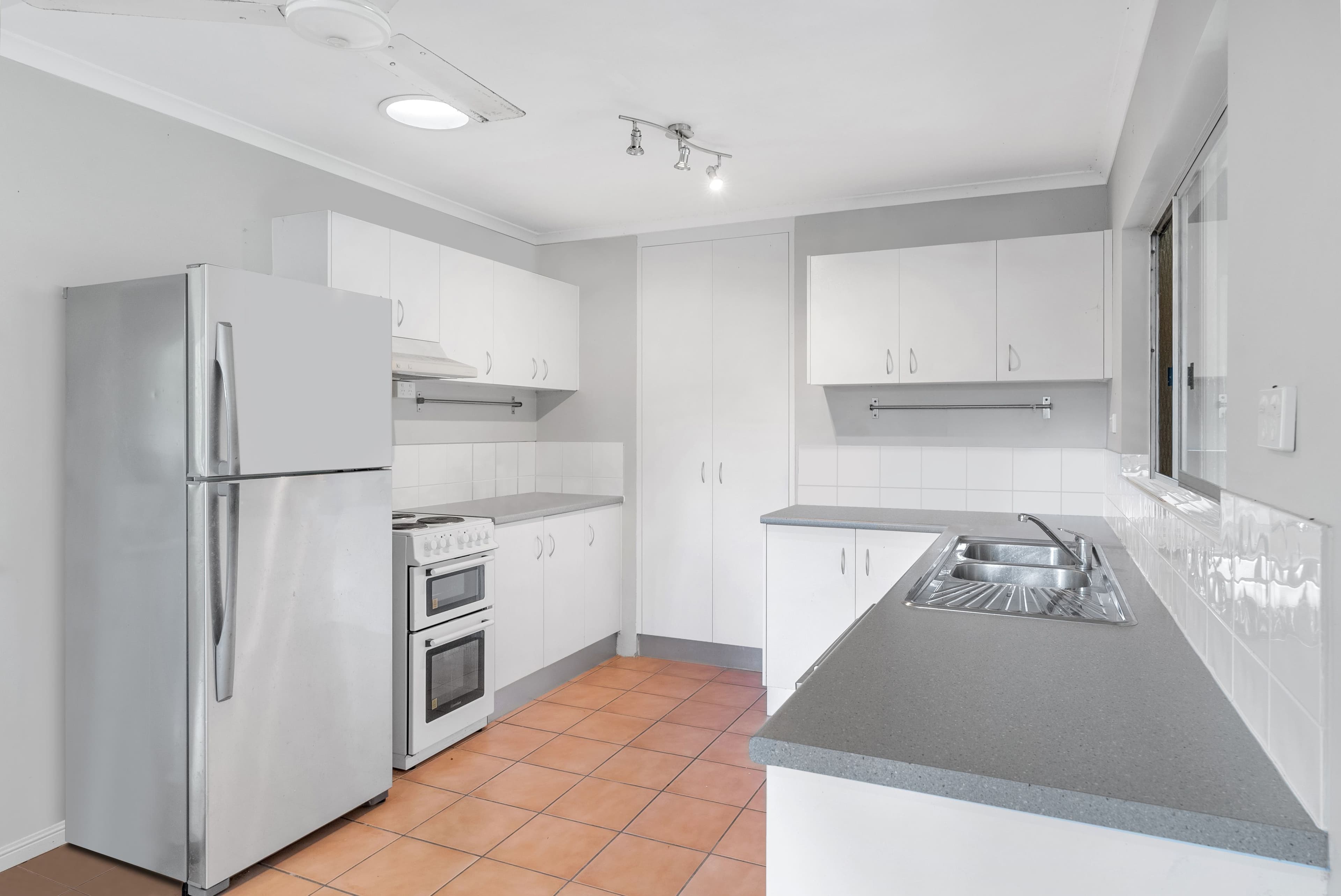 18 Granite Close, Brinsmead QLD 4870, Brinsmead - Thumbnail 3