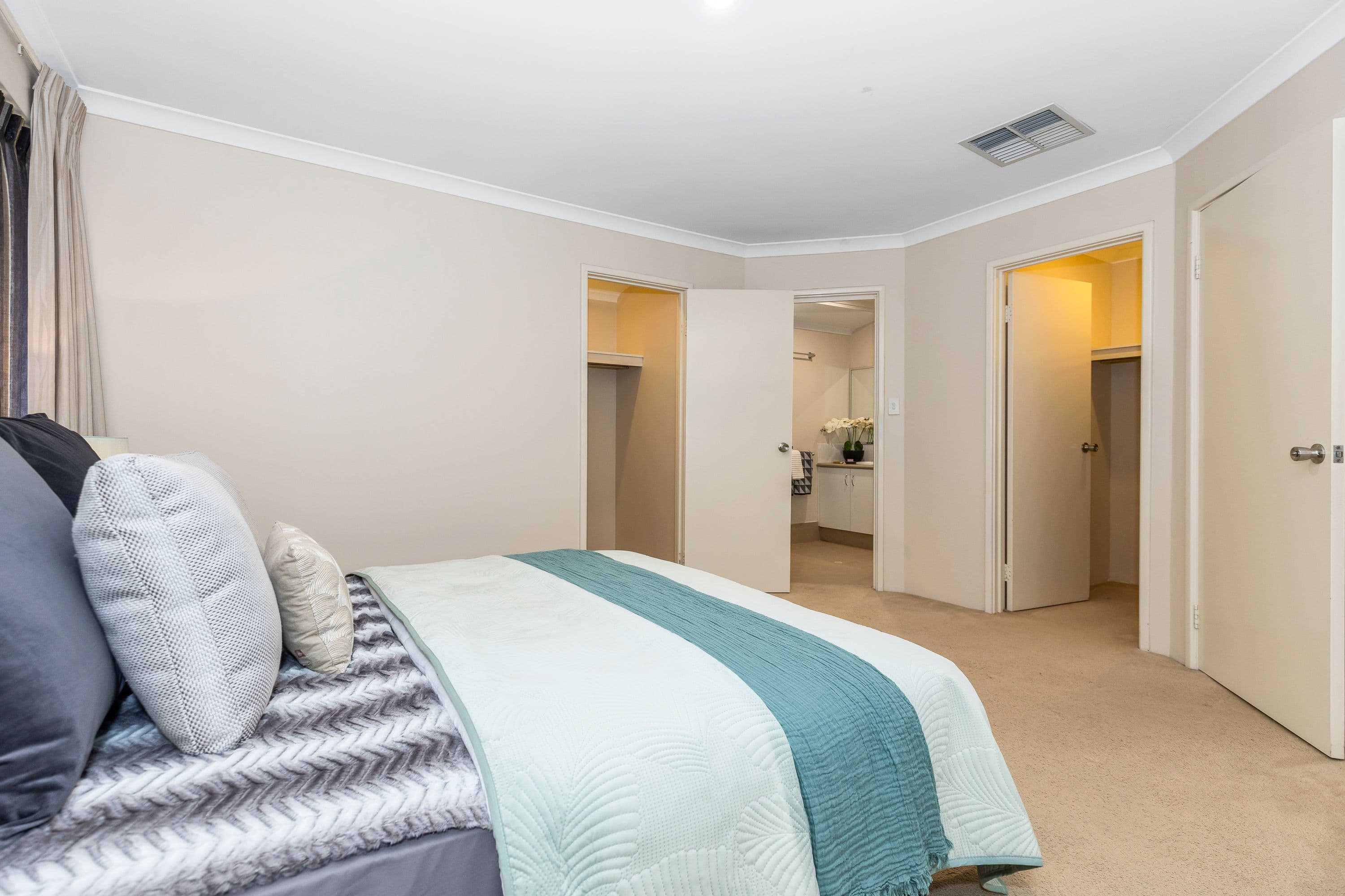 4 Oakpark Green, Clarkson WA 6030, Clarkson - Thumbnail 5