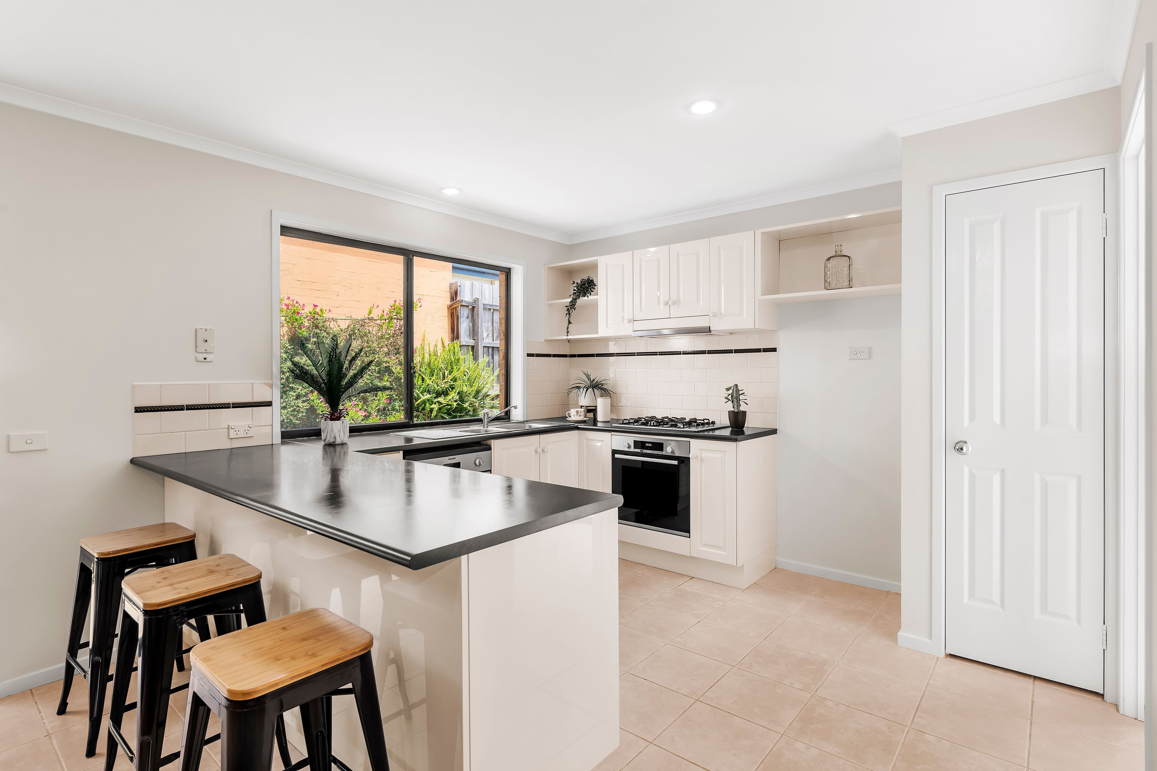 12 Edenhope Street, Kilsyth VIC 3137, Kilsyth - Thumbnail 4