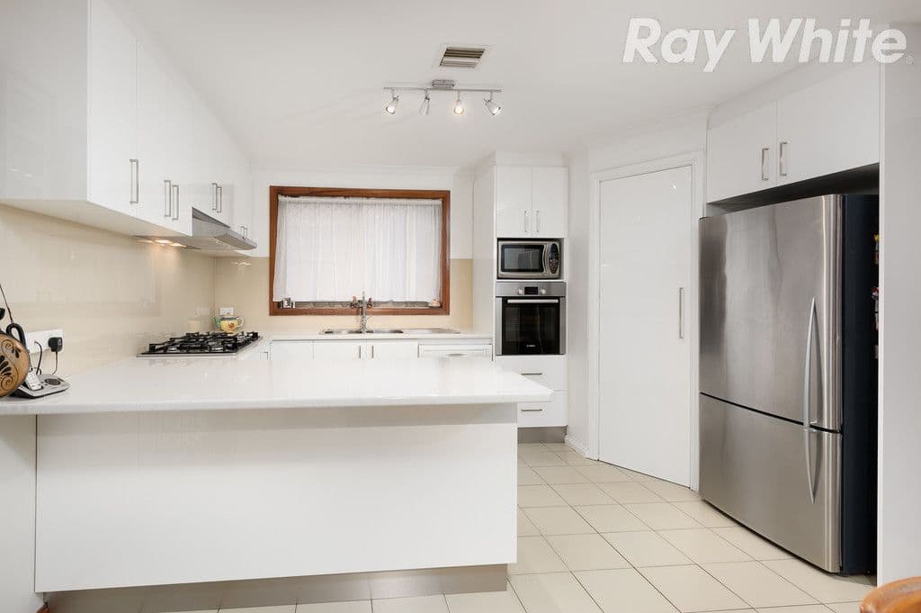 13 Larter Court, Bundoora VIC 3083, Bundoora - Thumbnail 3