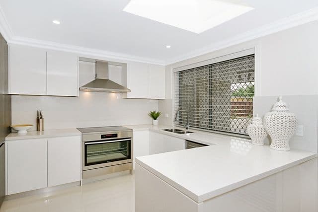 9 Lowry Place, PRAIRIEWOOD NSW 2176, Prairiewood - Thumbnail 4