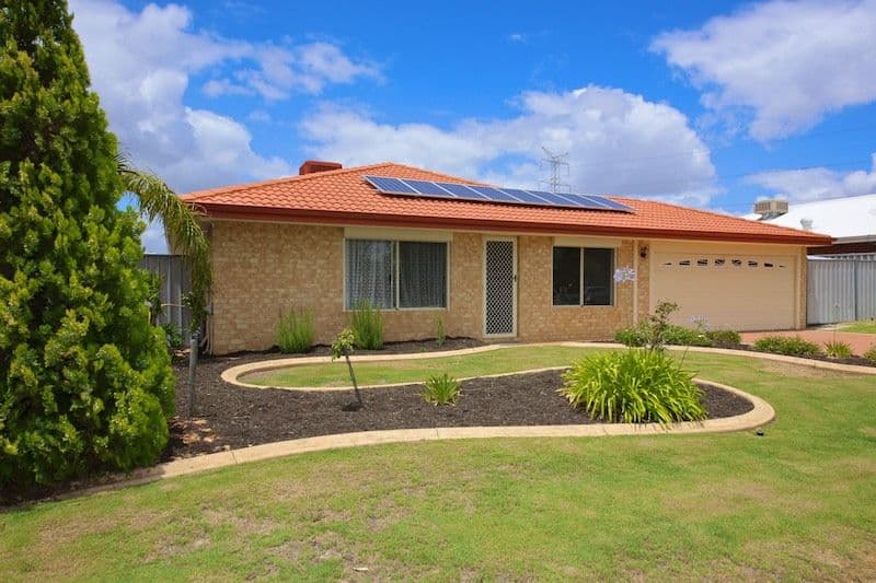 35 Brookside Gardens, CAVERSHAM WA 6055, Caversham - Image 1