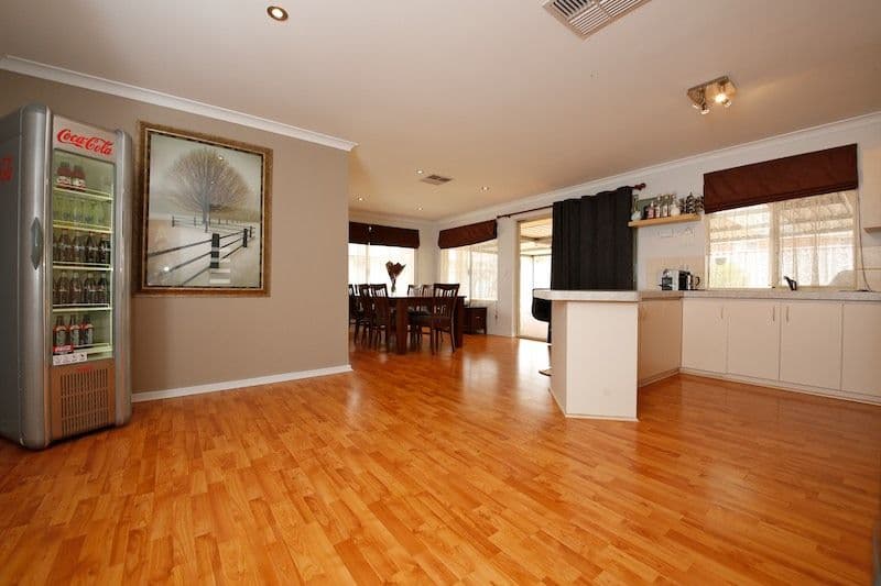 35 Brookside Gardens, CAVERSHAM WA 6055, Caversham - Thumbnail 6