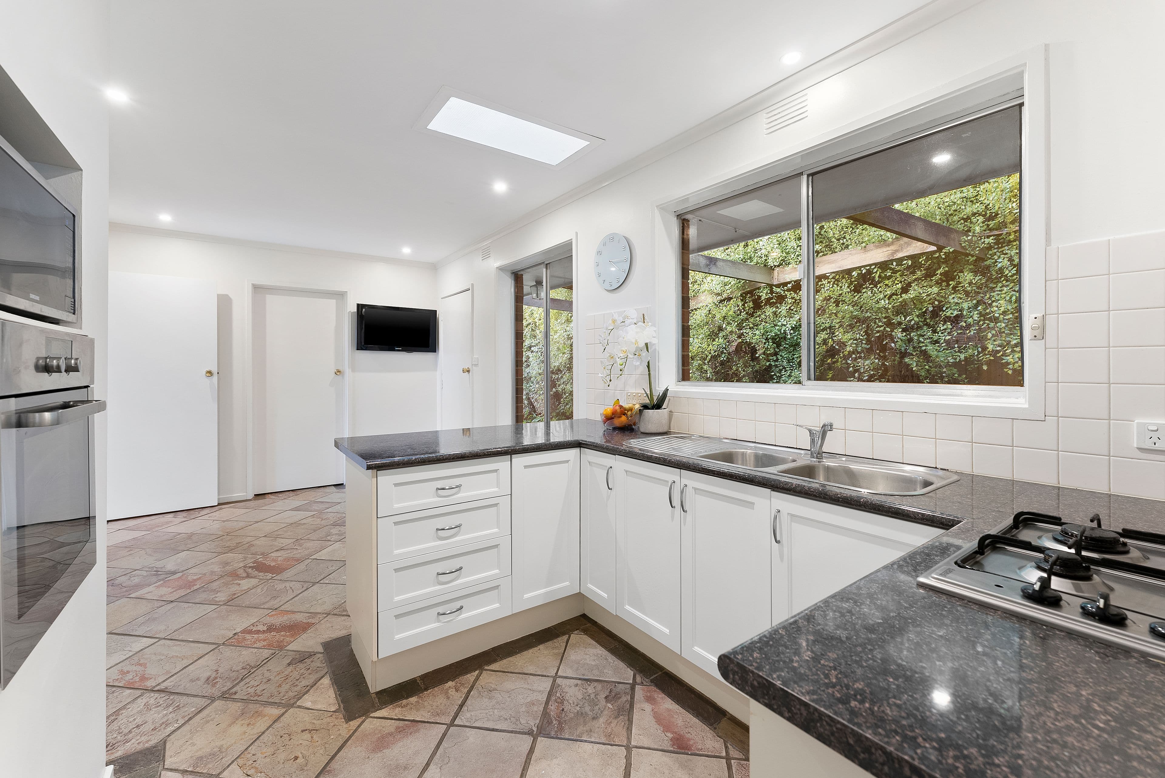 20 Hillcrest Avenue, Ferntree Gully VIC 3156, Ferntree Gully - Thumbnail 6