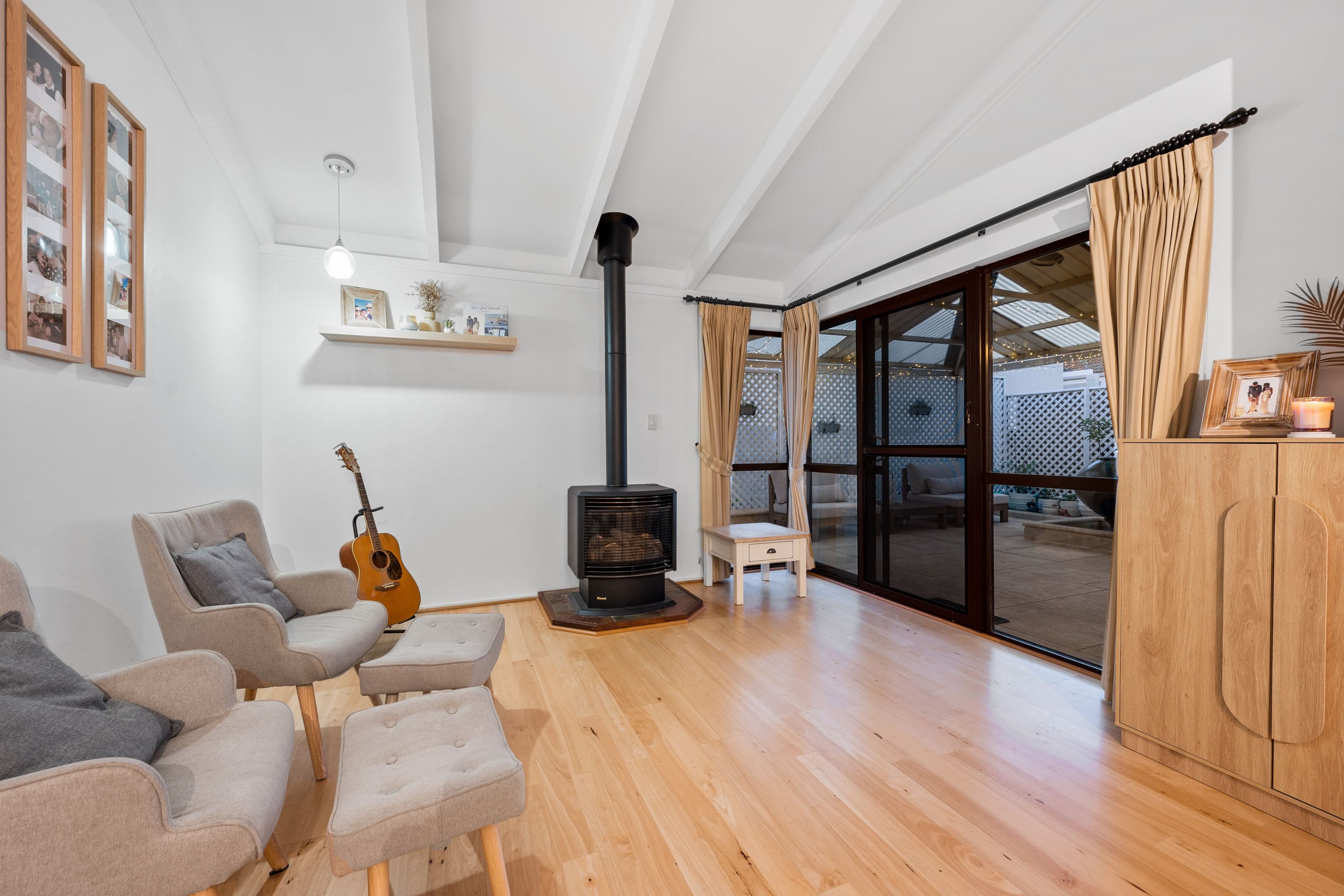 21 Karoo Street, South Perth WA 6151, South Perth - Thumbnail 5