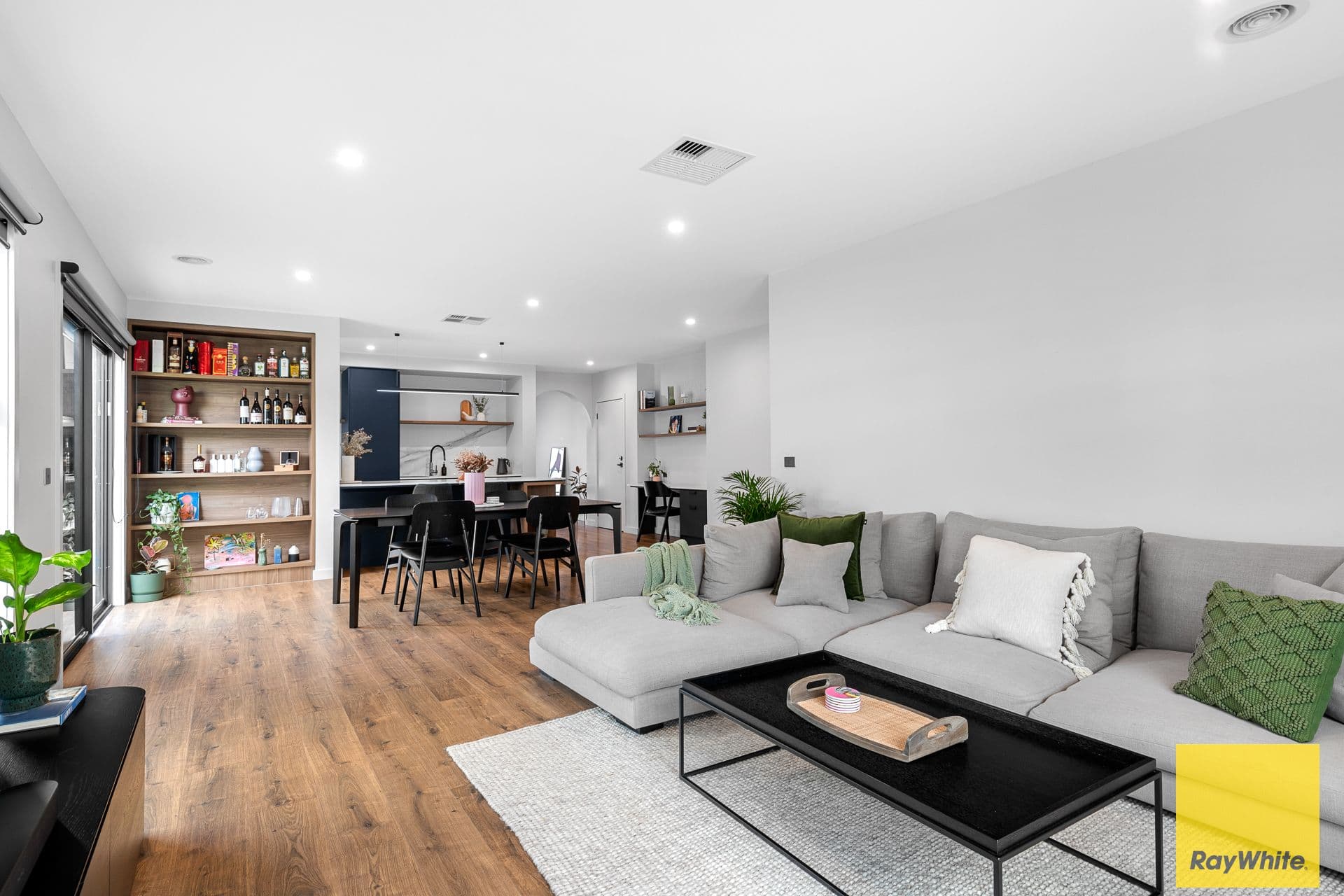 14 Calvert Place, Point Cook VIC 3030, Point Cook - Thumbnail 7
