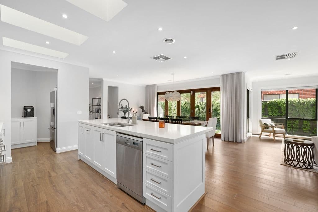 13 Topper Street, Werribee VIC 3030, Werribee - Thumbnail 6