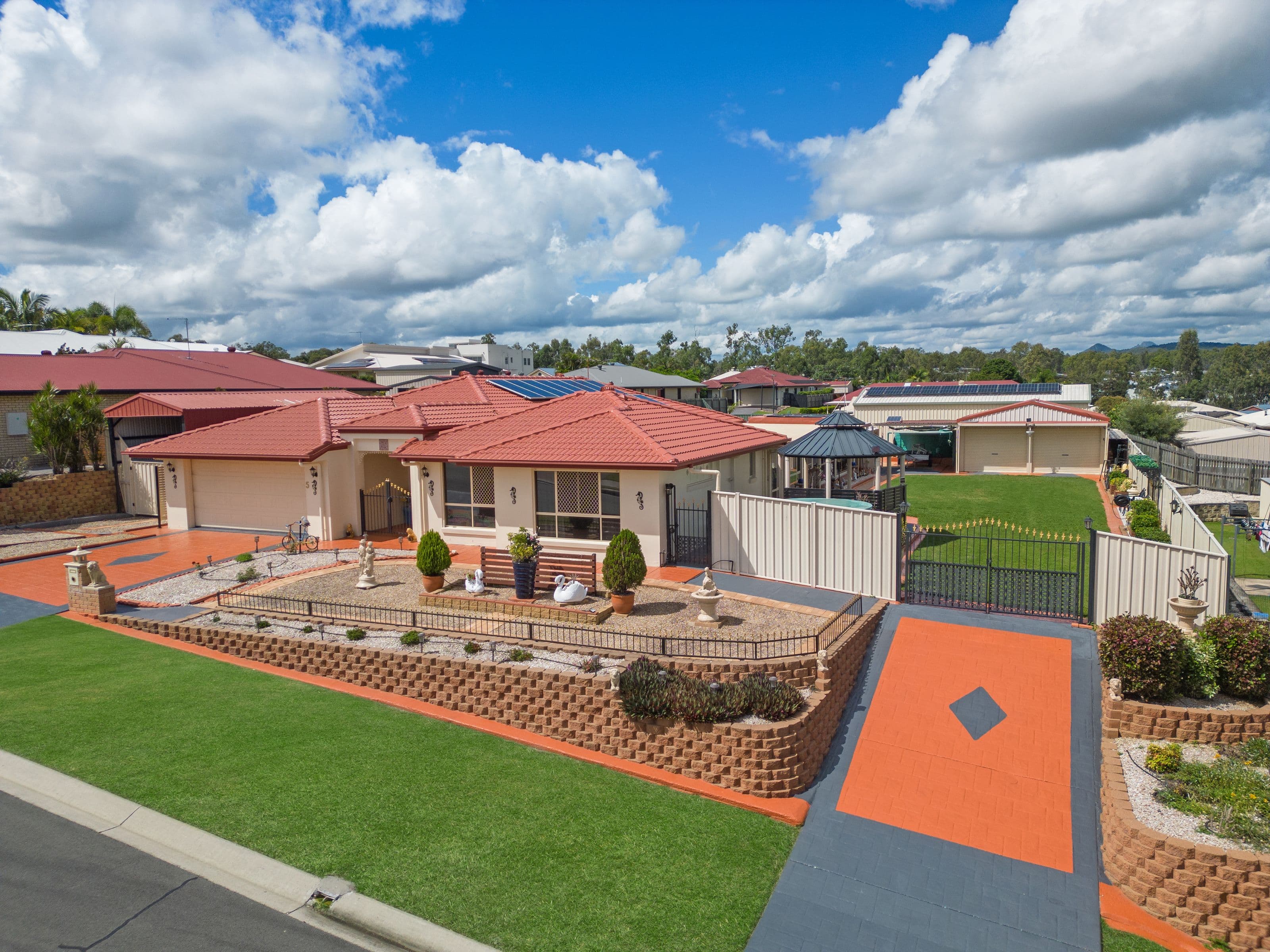 5 Chesterfield Place, Flinders View QLD 4305, Flinders View - Image 1