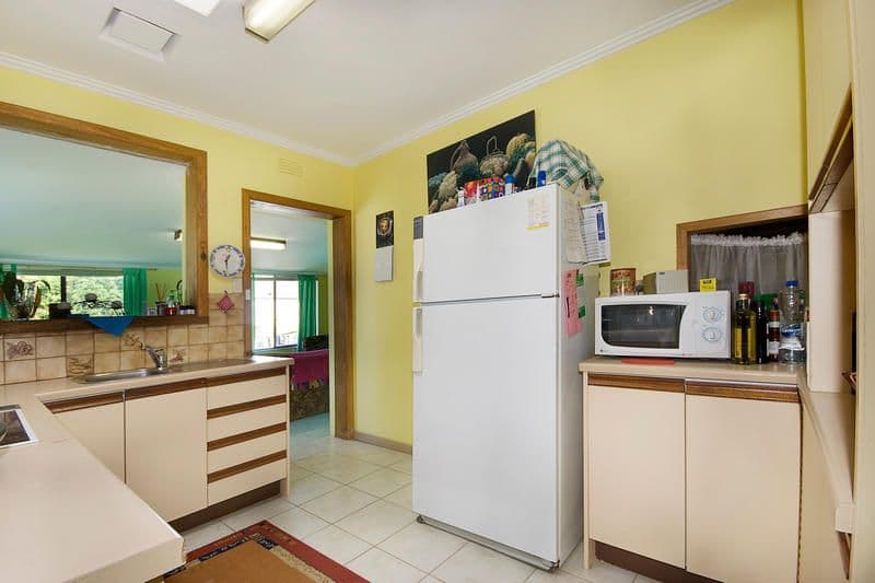 16 Nullawil Street, SPRINGVALE VIC 3171, Springvale - Thumbnail 3