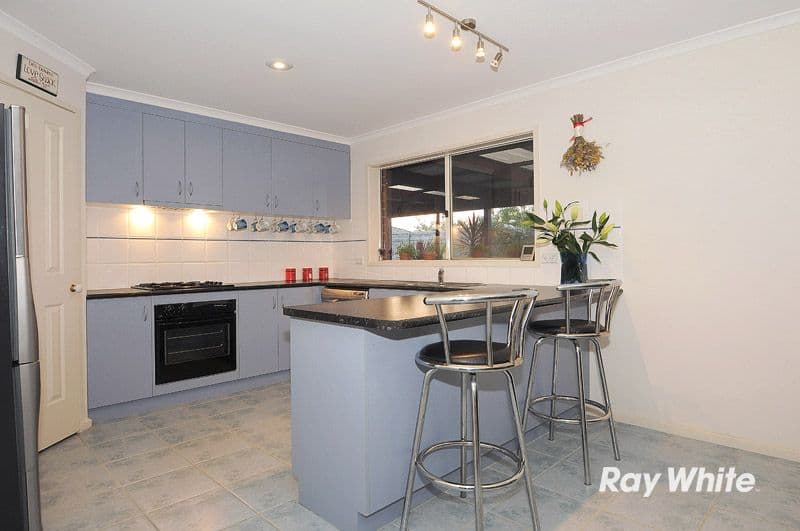 15 Stephellen Way, CRANBOURNE WEST VIC 3977, Cranbourne West - Thumbnail 5