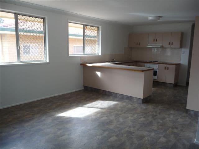13 Raferty Street, CENTENARY HEIGHTS QLD 4350, Centenary Heights - Thumbnail 3