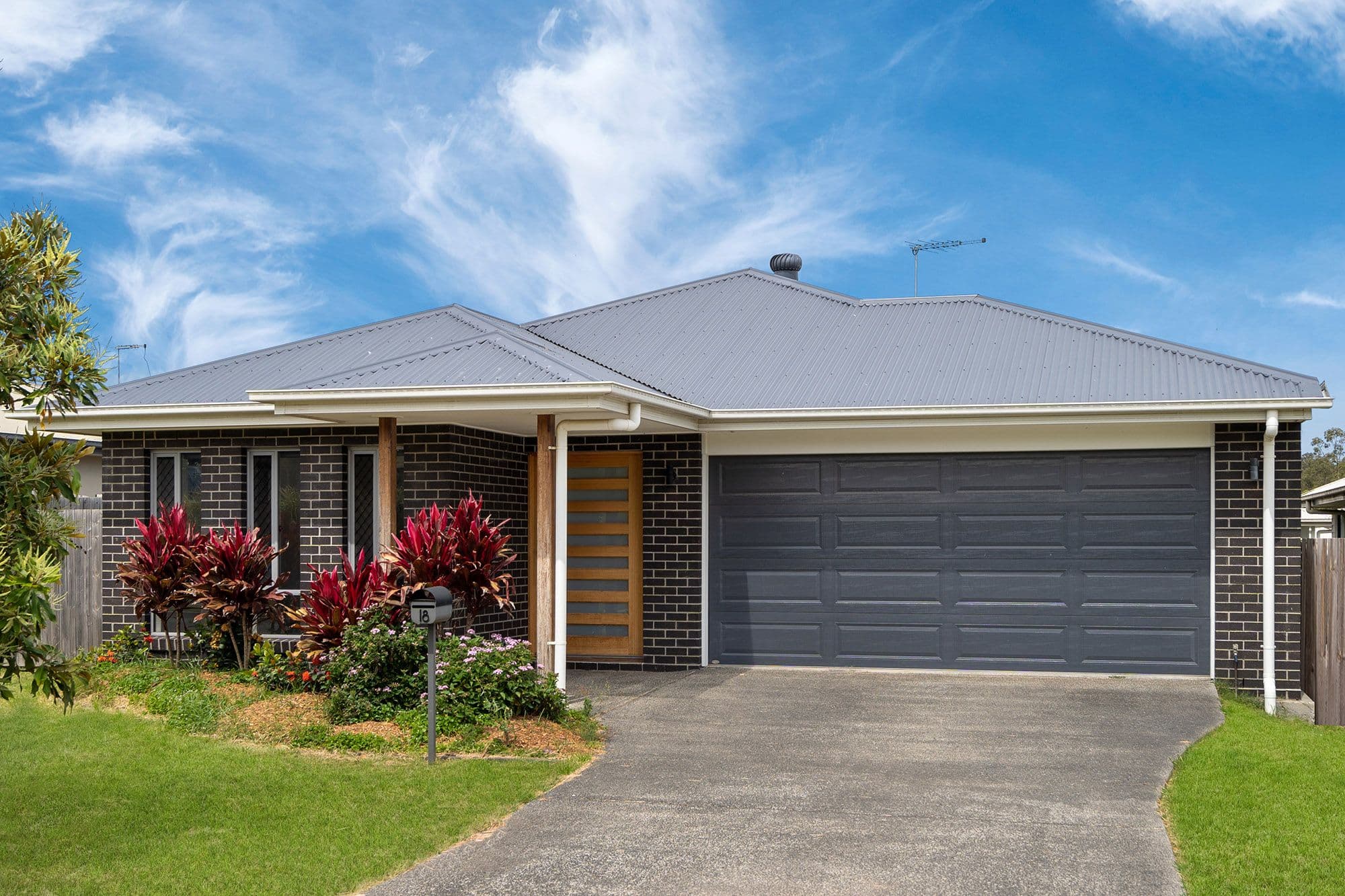 18 Juxgold Avenue, Collingwood Park QLD 4301, Collingwood Park - Image 1