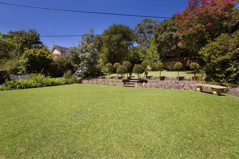 6 Raymond Avenue, WARRAWEE NSW 2074, Warrawee - Thumbnail 6