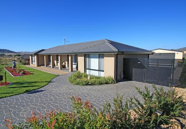 12 Simms Drive, BUNGENDORE NSW 2621, Bungendore - Image 1