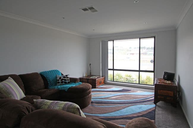 12 Simms Drive, BUNGENDORE NSW 2621, Bungendore - Thumbnail 2