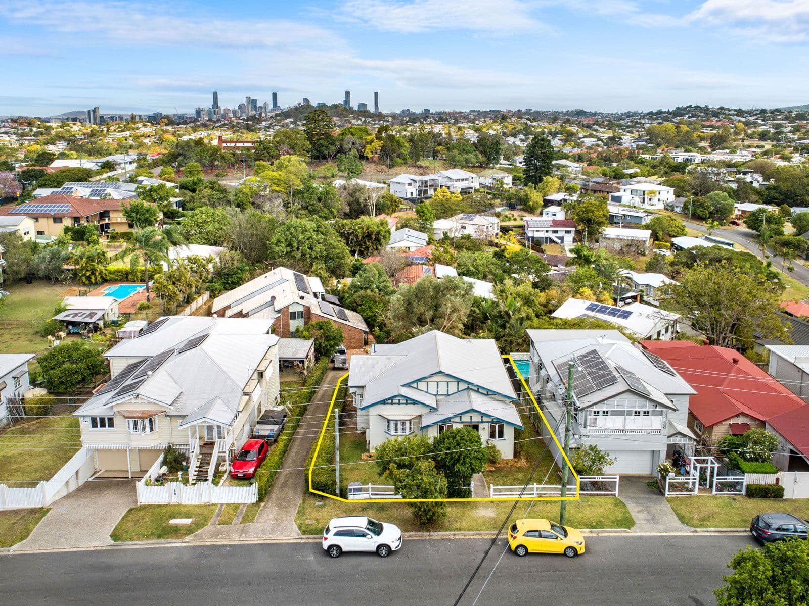 18 Highland Street, Gordon Park QLD 4031, Gordon Park - Thumbnail 2
