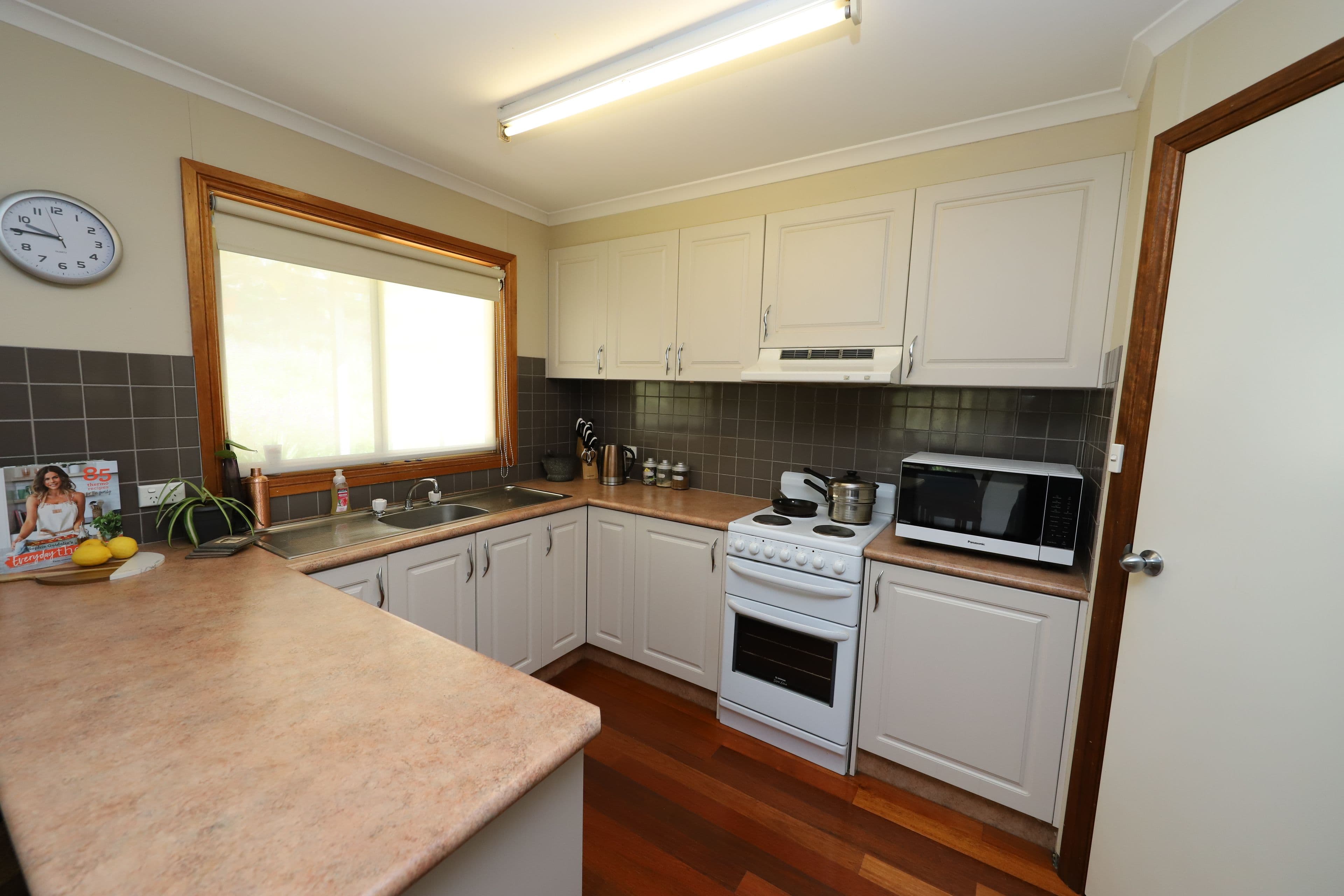 8 Willow Lane, Adelong NSW 2729, Adelong - Thumbnail 4