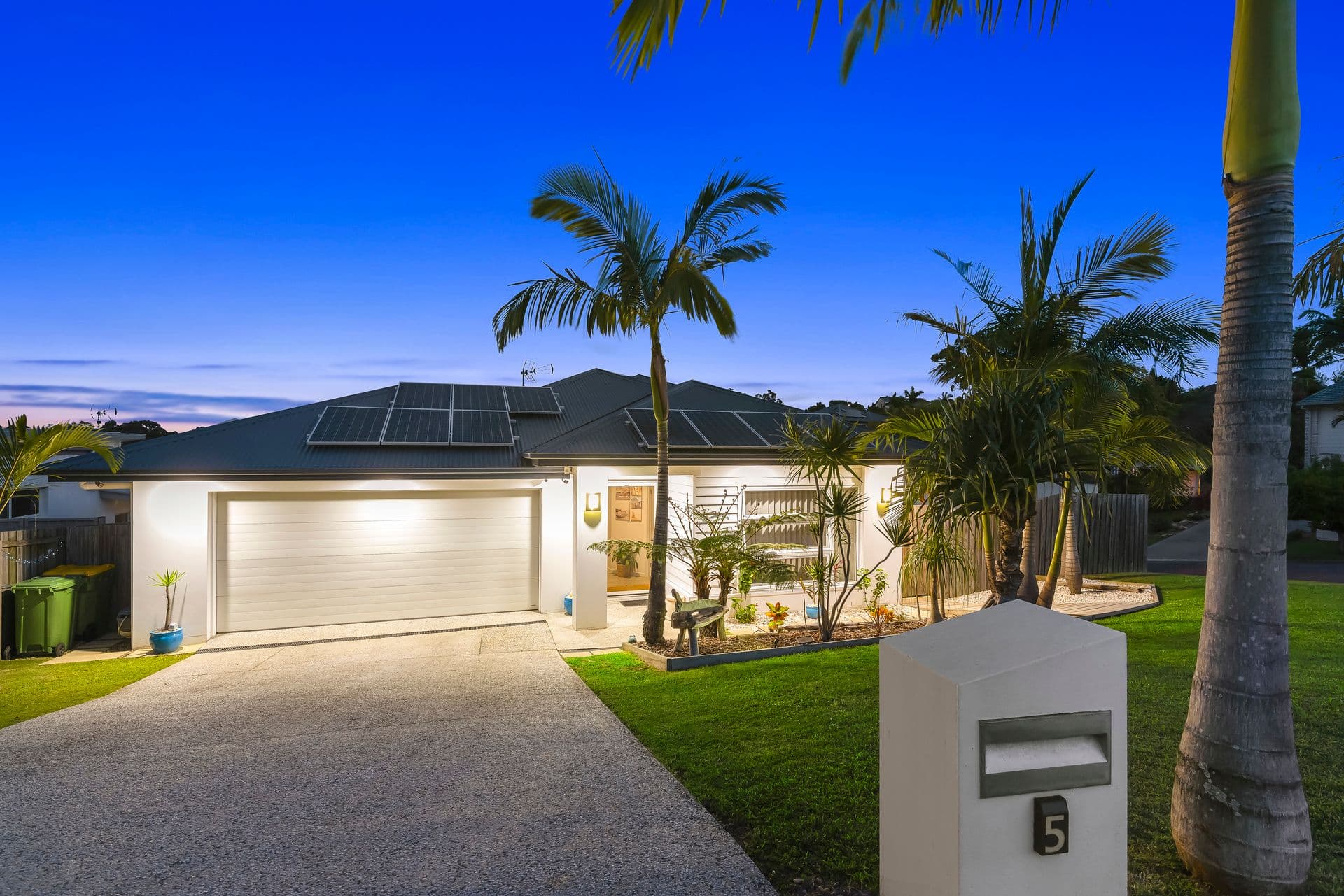 5 Rees Court, Elanora QLD 4221, Elanora - Thumbnail 2