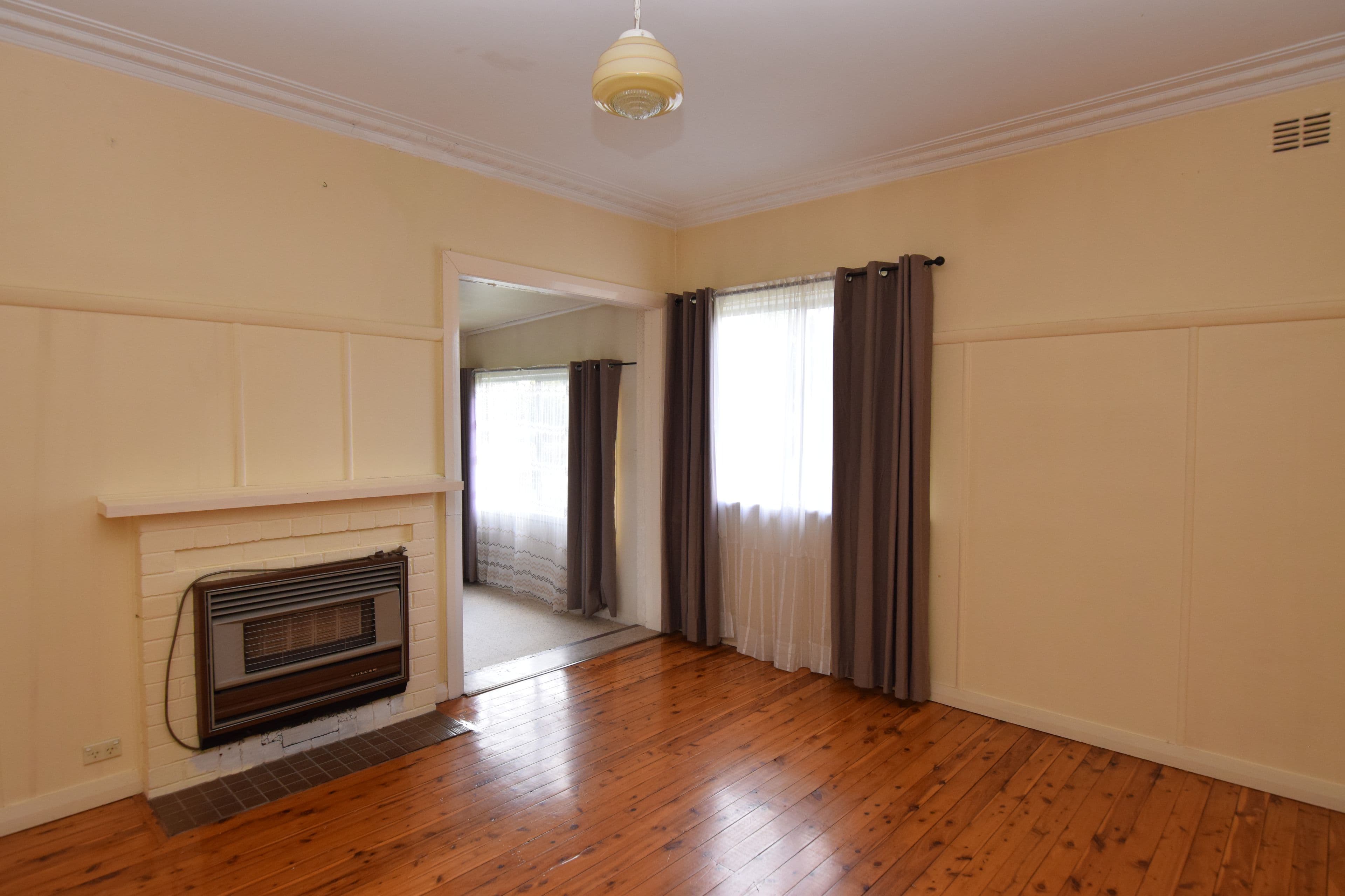 81 Martin Street, Tenterfield - Thumbnail 5