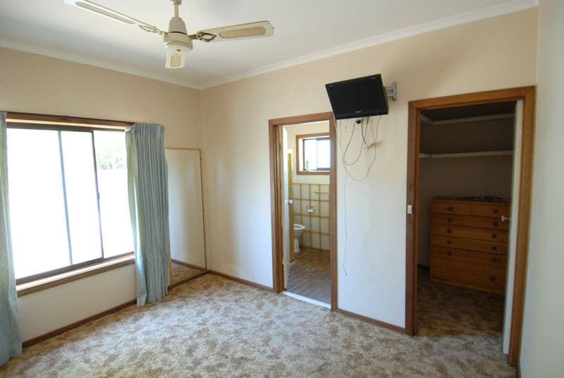 320 NOYES Street, Deniliquin NSW 2710, Deniliquin - Thumbnail 5