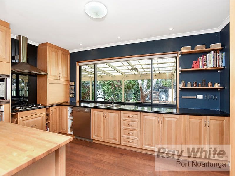 22 Cliff Avenue, Port Noarlunga South SA 5167, Port Noarlunga South - Thumbnail 5