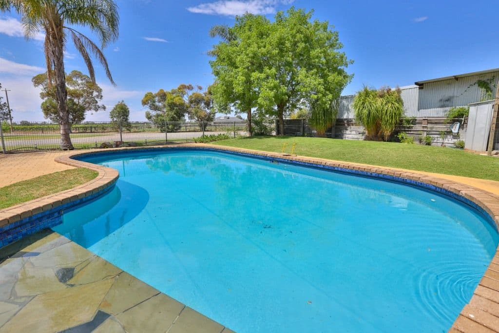 11 Pate Street, NICHOLS POINT VIC 3501, Nichols Point - Thumbnail 2