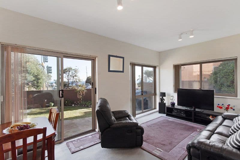 70 Beach Road, MENTONE VIC 3194, Mentone - Image 1