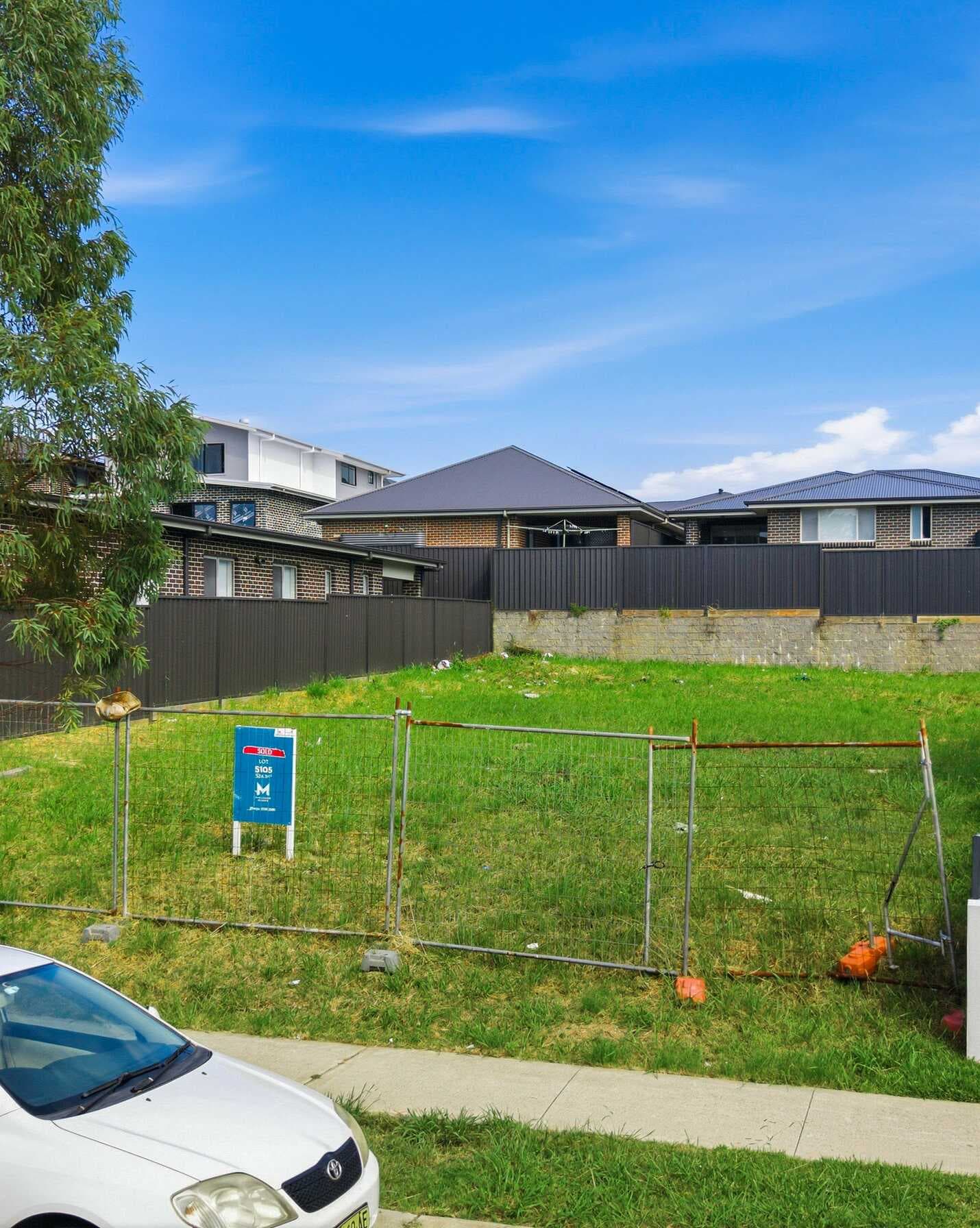 4 FIELDHOUSE CIRCUIT Campbelltown, Campbelltown - Thumbnail 4