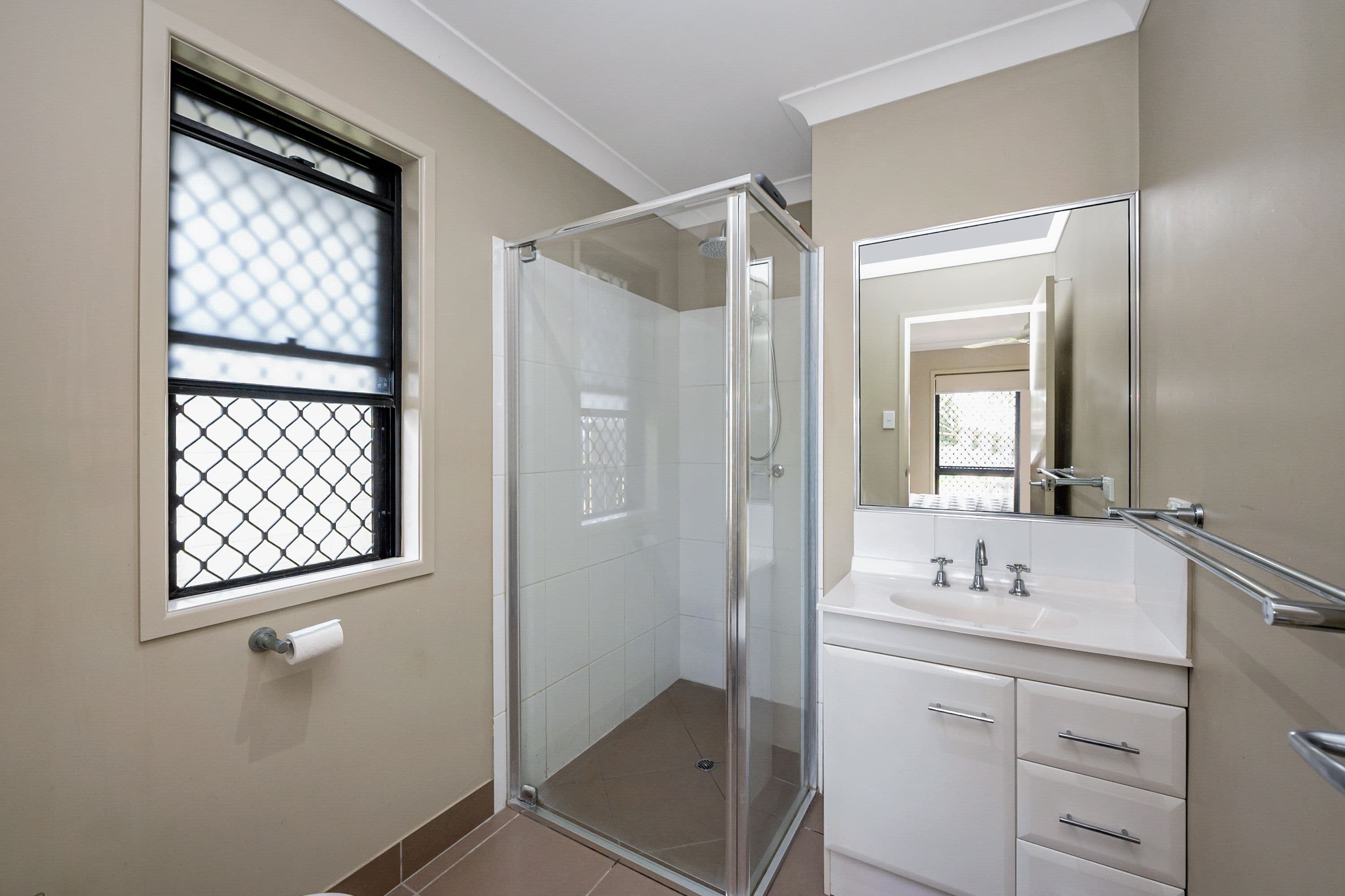 19 Izaro Circuit, Burdell QLD 4818, Burdell - Thumbnail 6