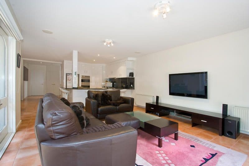13 Lesley Avenue, Caboolture, QLD, 4510, Caboolture - Thumbnail 2