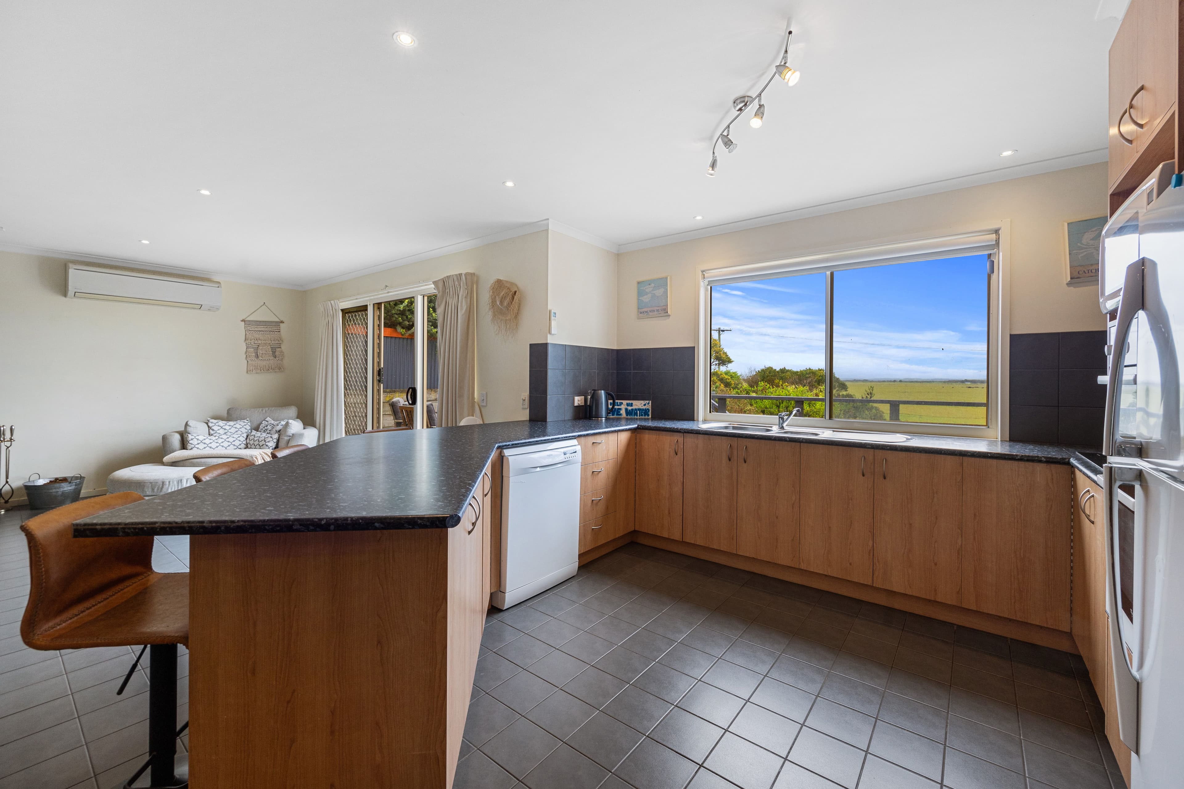 30 Pluto Drive, Venus Bay VIC 3956, Venus Bay - Thumbnail 3