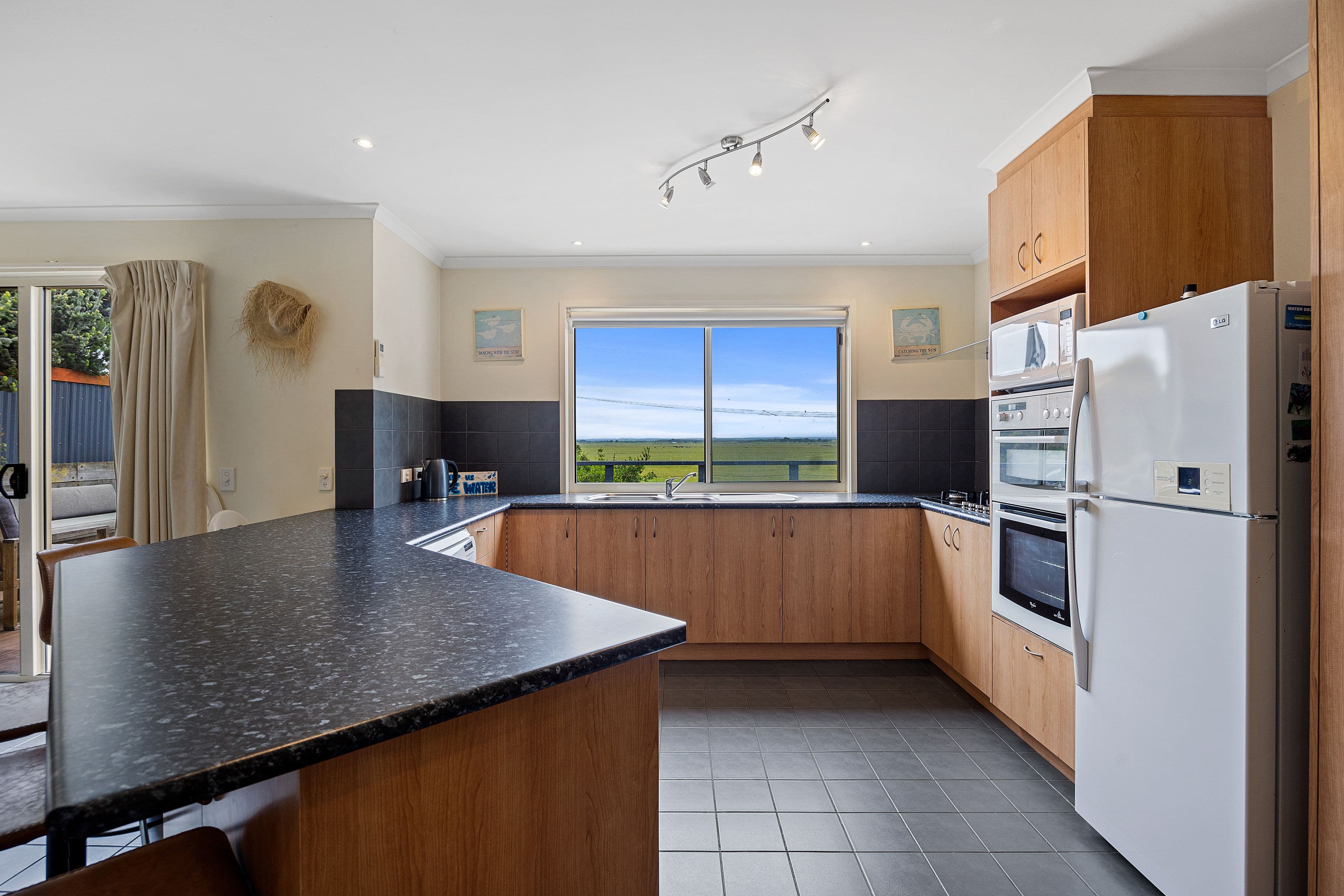 30 Pluto Drive, Venus Bay VIC 3956, Venus Bay - Thumbnail 6