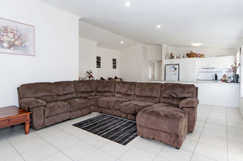 11 O'Kelly Court, COLLINGWOOD PARK QLD 4301, Collingwood Park - Thumbnail 4