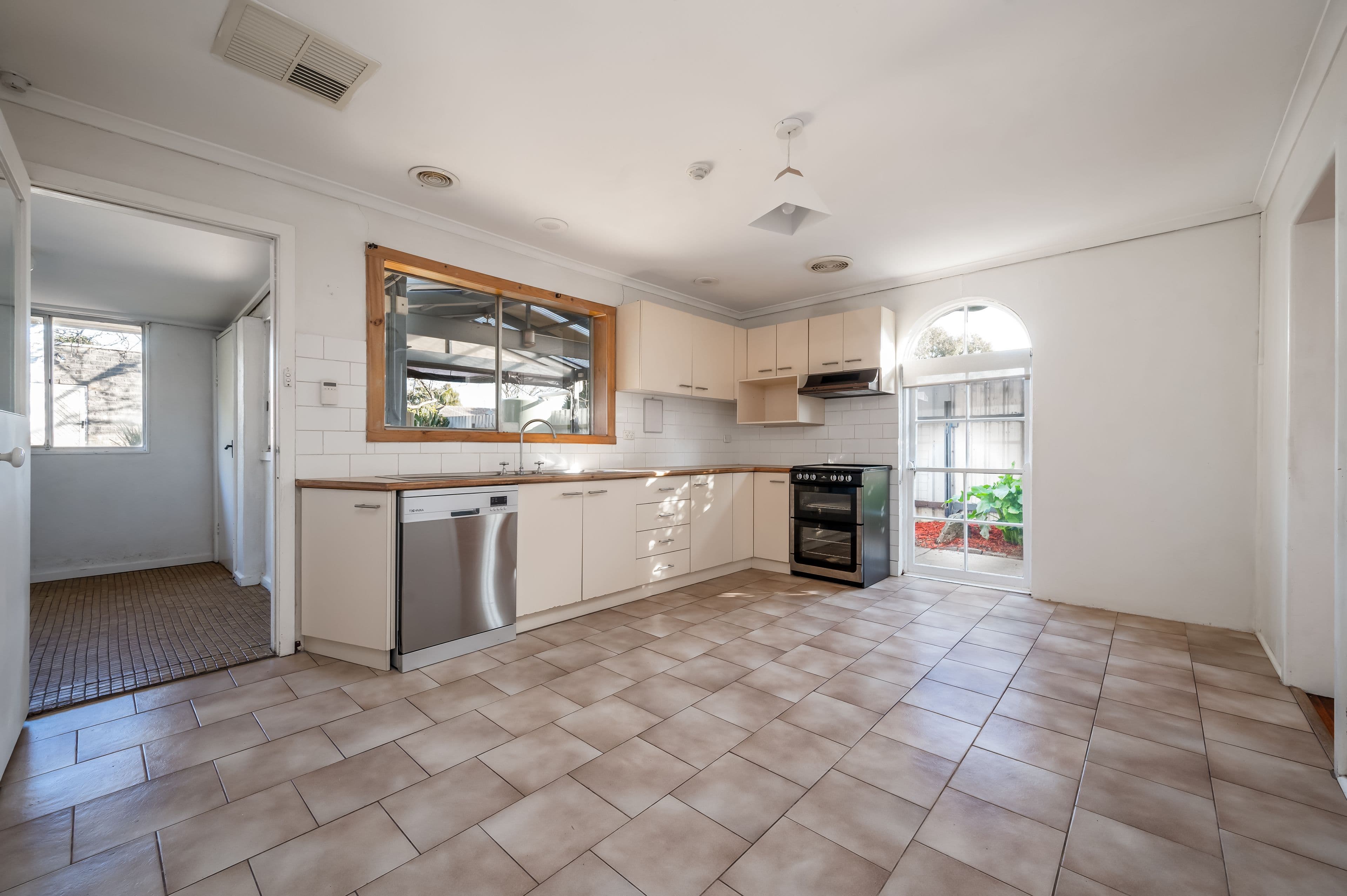 5 Hayes Road, Mernda VIC 3754, Mernda - Thumbnail 4