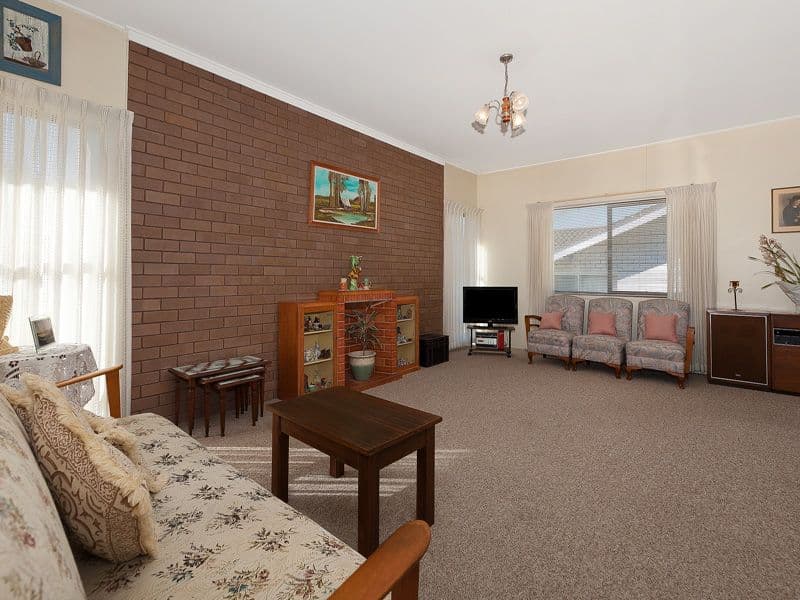 301 Cliveden Avenue, OXLEY QLD 4075, Oxley - Thumbnail 3